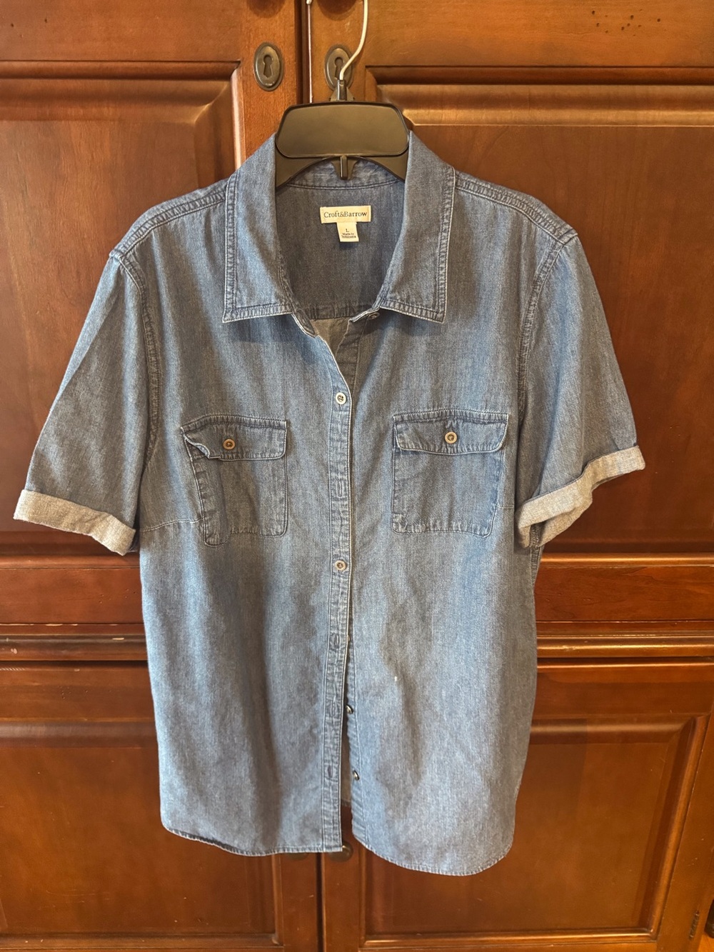 Croft & Barrow short sleeve denim button down shirt, size large
